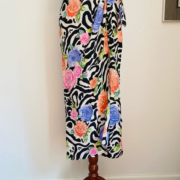 Vintage 90s Maxi Sleeveless Silk Black and White Colorful Floral Pattern Dress - Picture 4 of 16